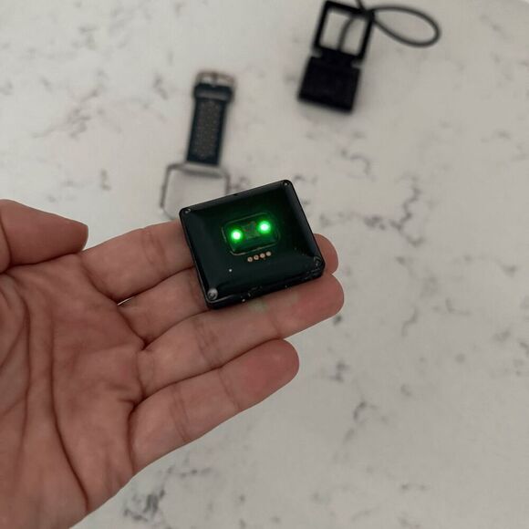 Fitbit Blaze Black Used Activity Tracker Band Charger Fitness Health Smart Watch - Picture 3 of 6